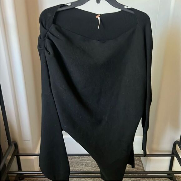 Free People Chic Black Asymmetrical Sweater - Picture 1 of 4